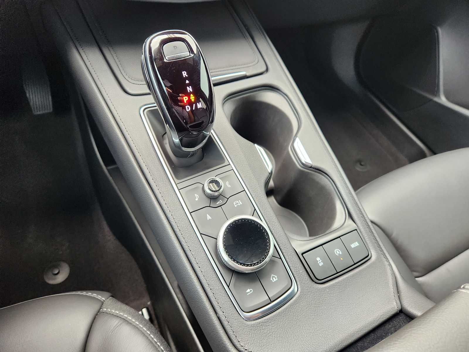 Vehicle image 15 of 22