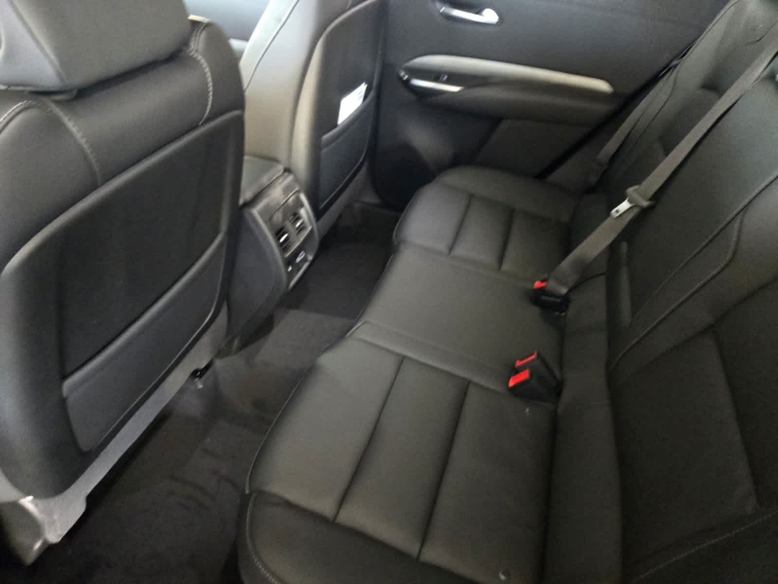 Vehicle image 18 of 20