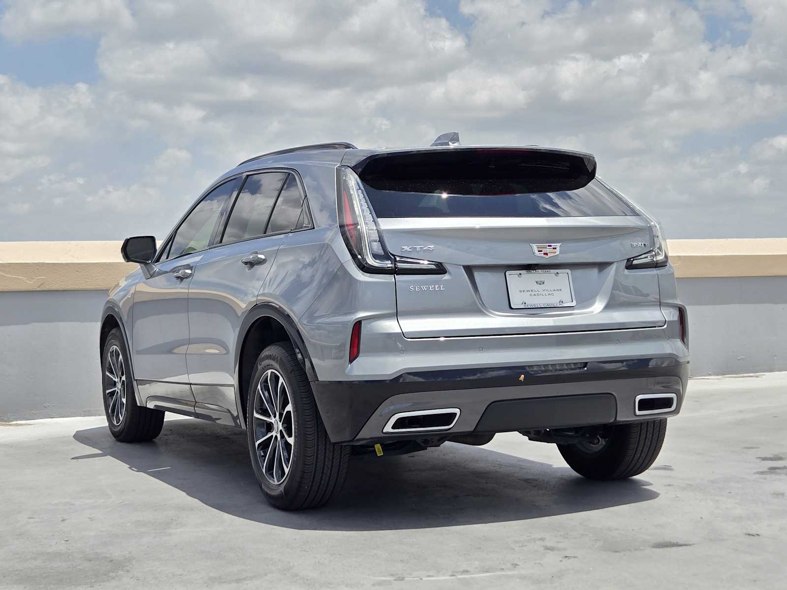 Vehicle image 5 of 21