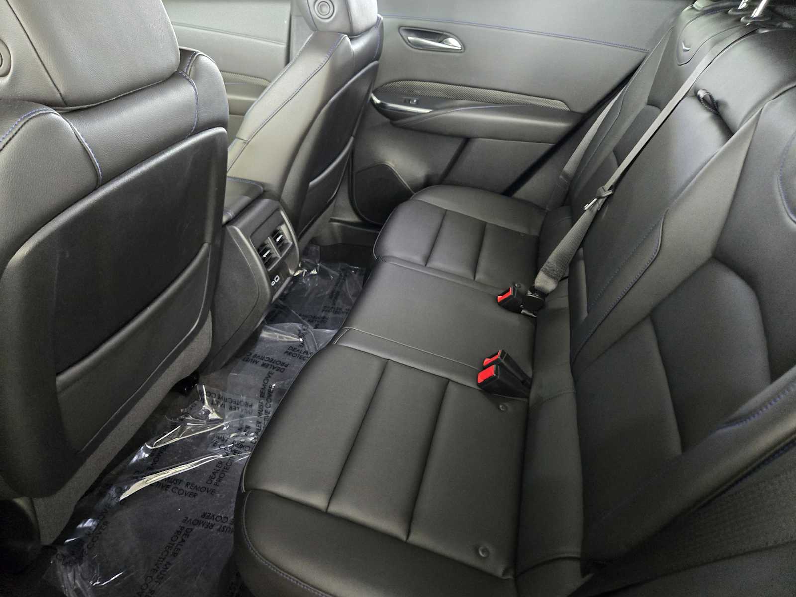 Vehicle image 11 of 21