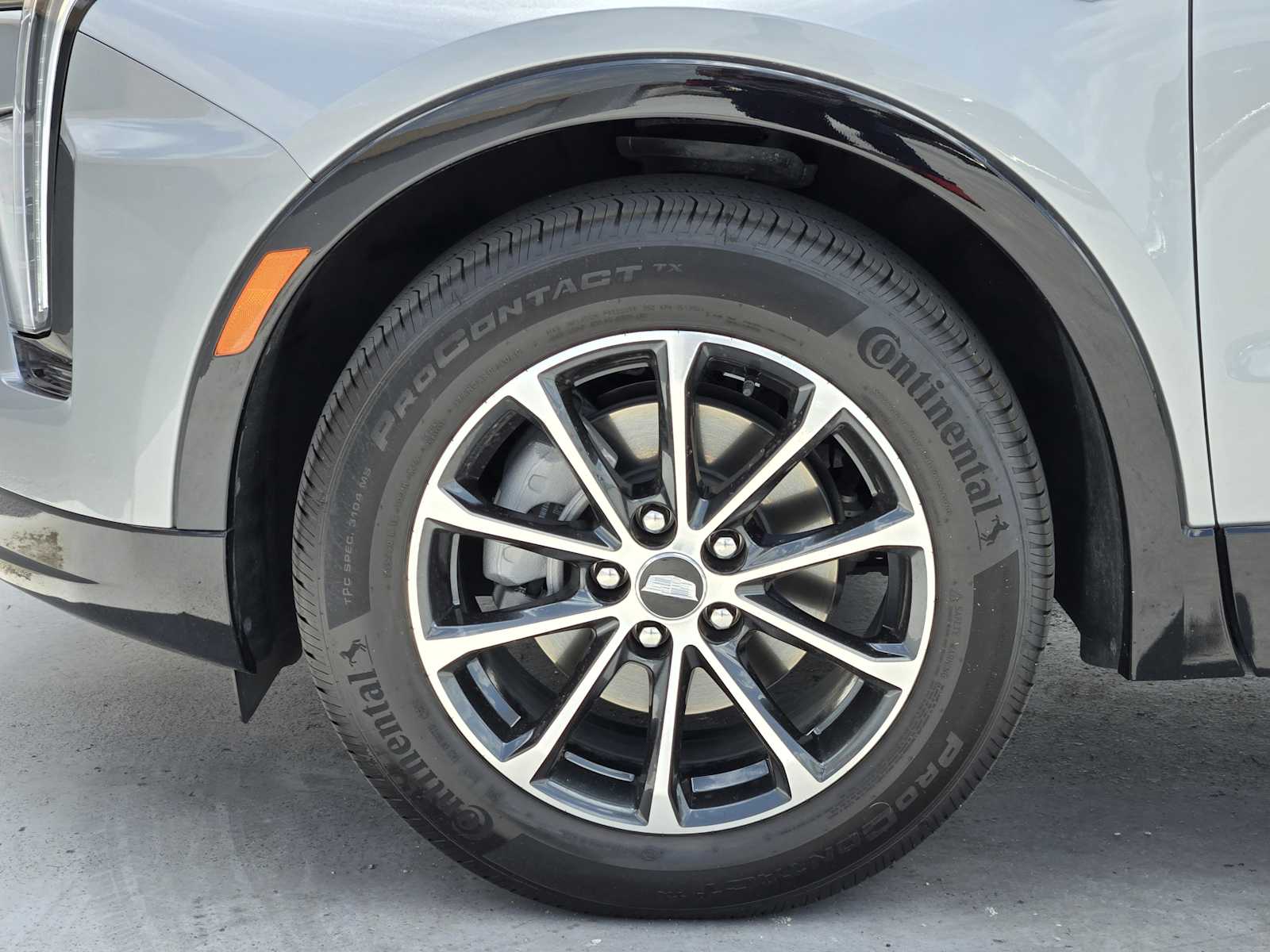 Vehicle image 7 of 21