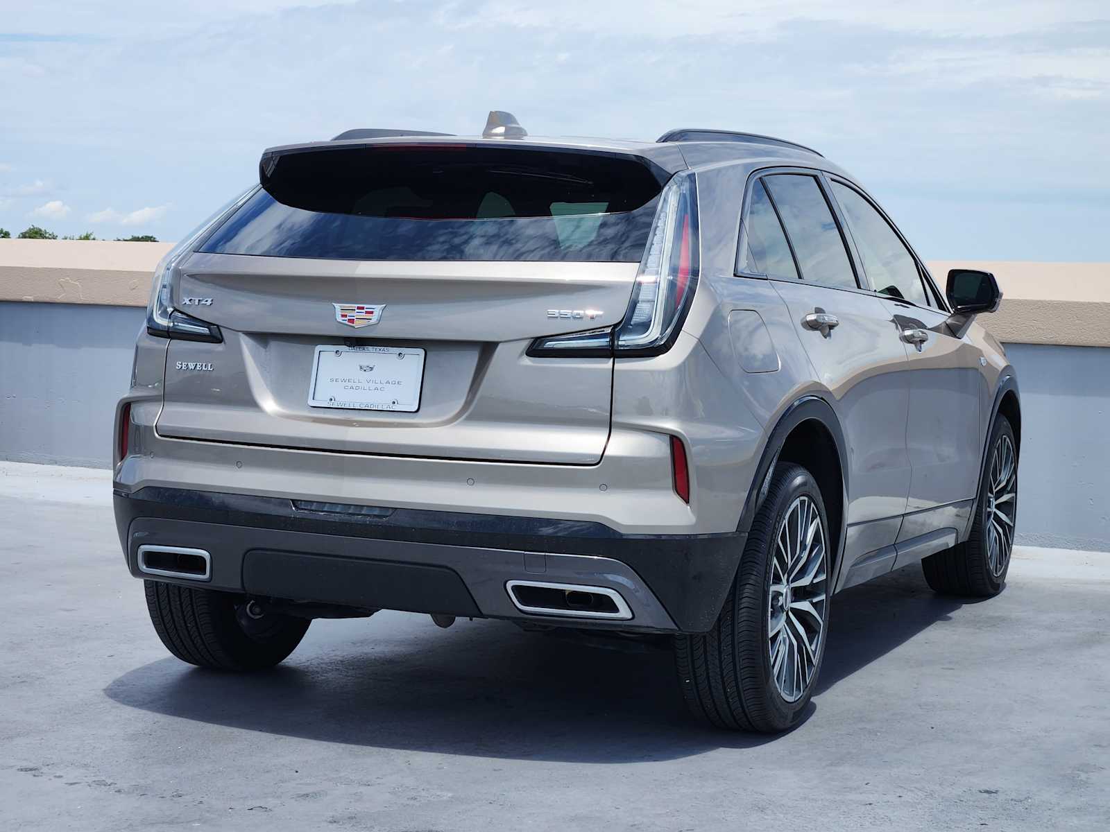 Vehicle image 3 of 24