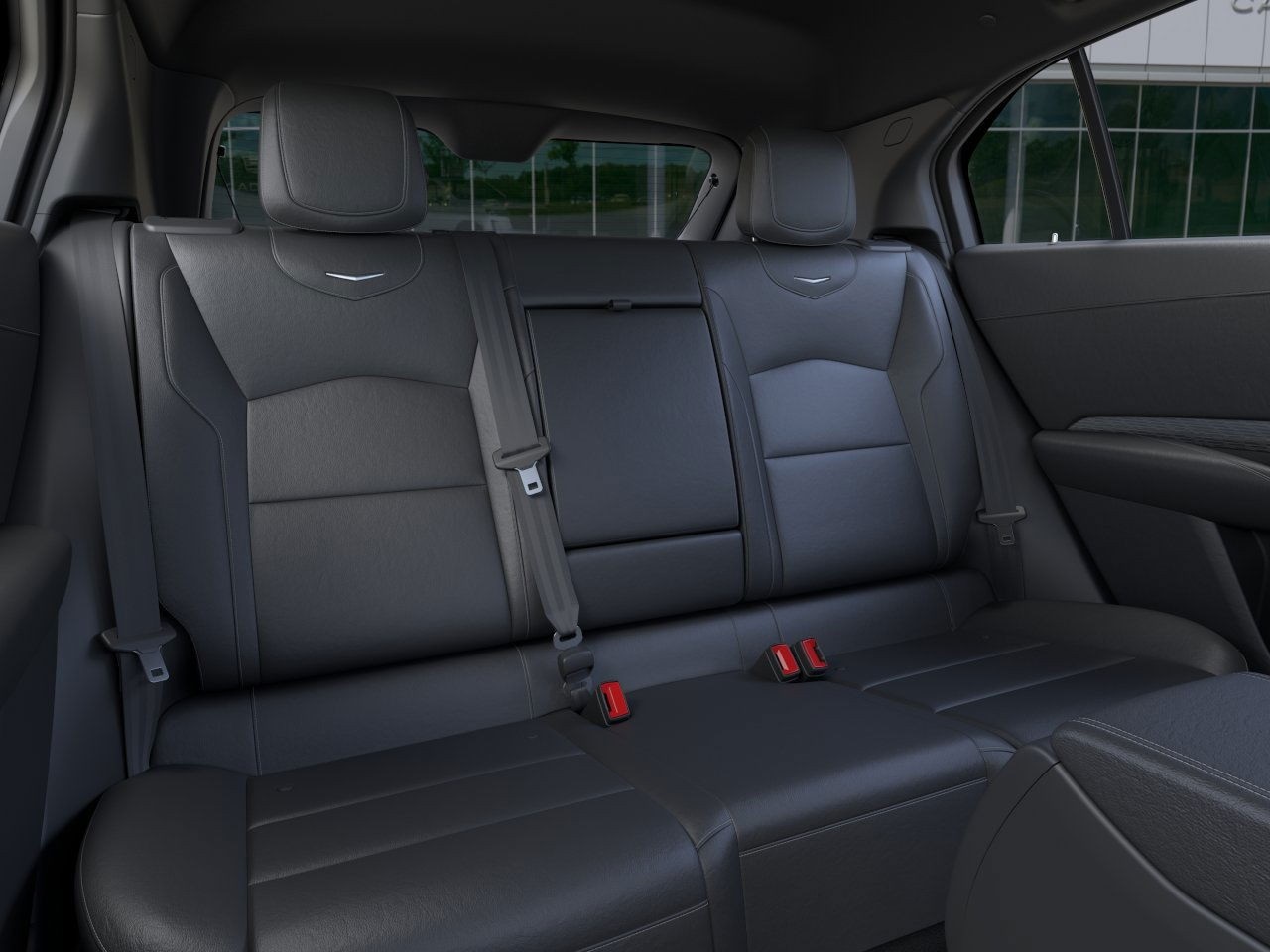 Vehicle image 17 of 24