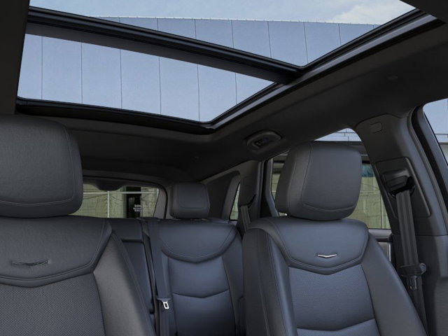 2025 Cadillac XT5 Premium Luxury Image 12 of 24