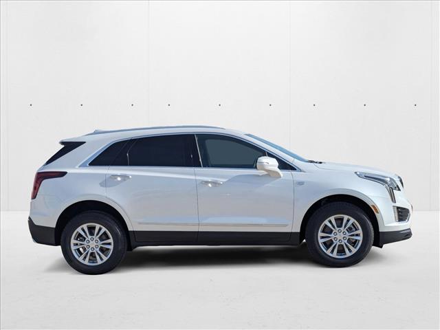 2025 Cadillac XT5 Luxury Image 4 of 17