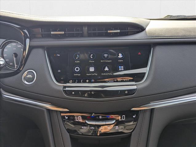 2025 Cadillac XT5 Luxury Image 13 of 17