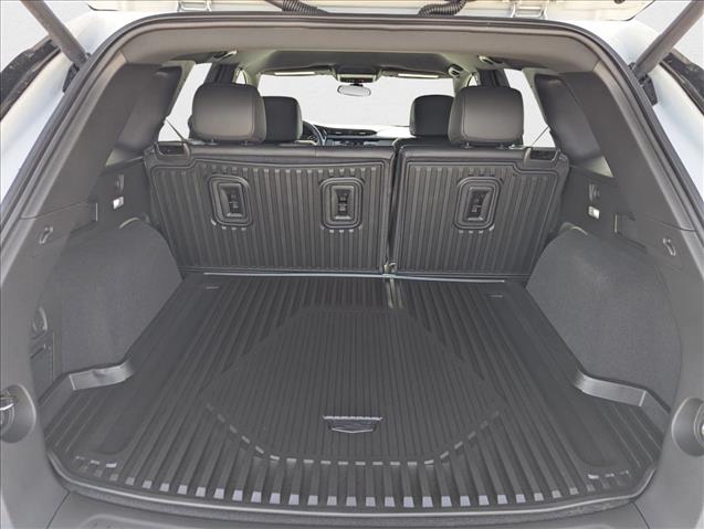 2025 Cadillac XT5 Luxury Image 6 of 17