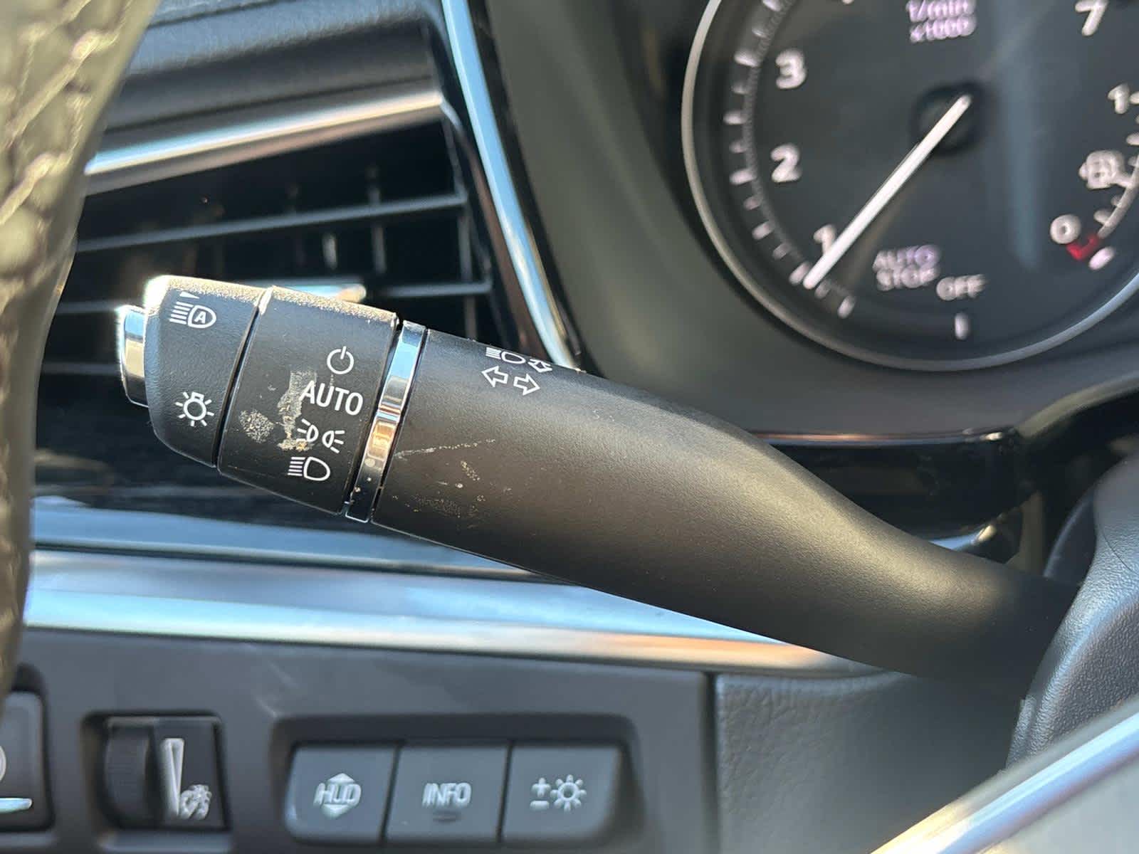 Vehicle image 21 of 55