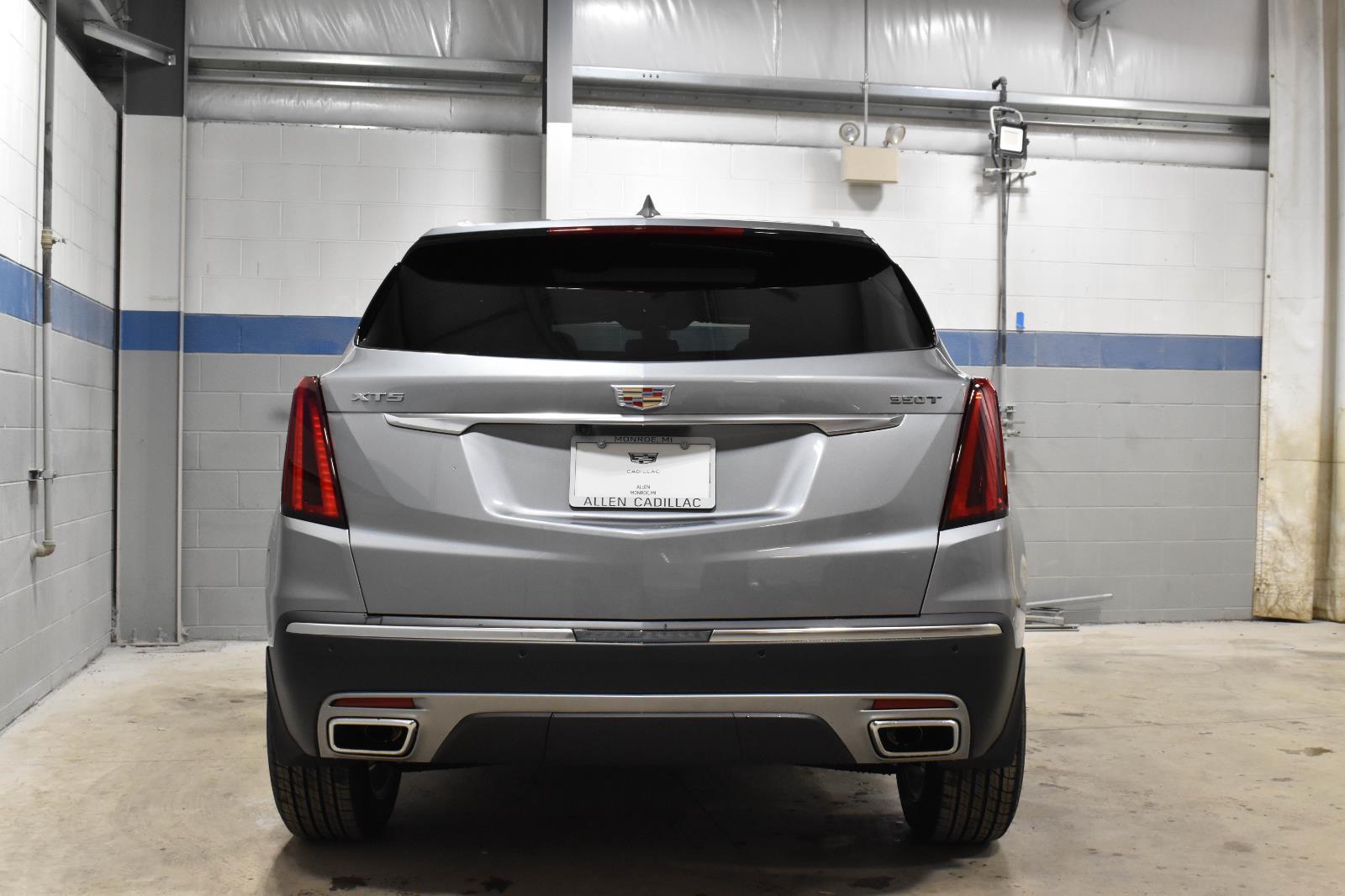 2025 Cadillac XT5 Premium Luxury Image 6 of 21