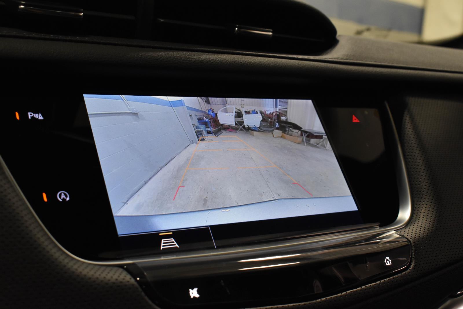 2025 Cadillac XT5 Premium Luxury Image 15 of 21