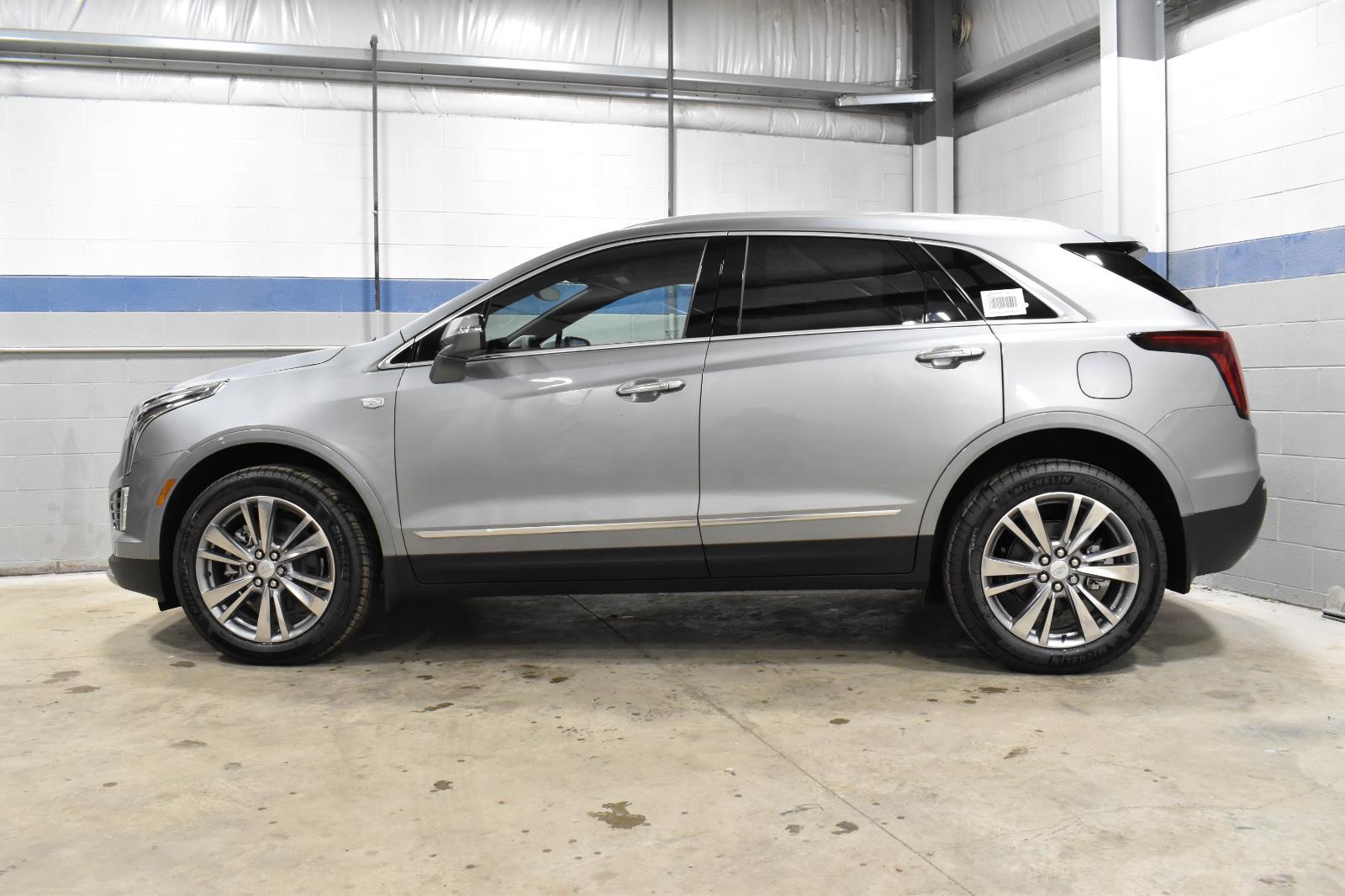 2025 Cadillac XT5 Premium Luxury Image 8 of 21