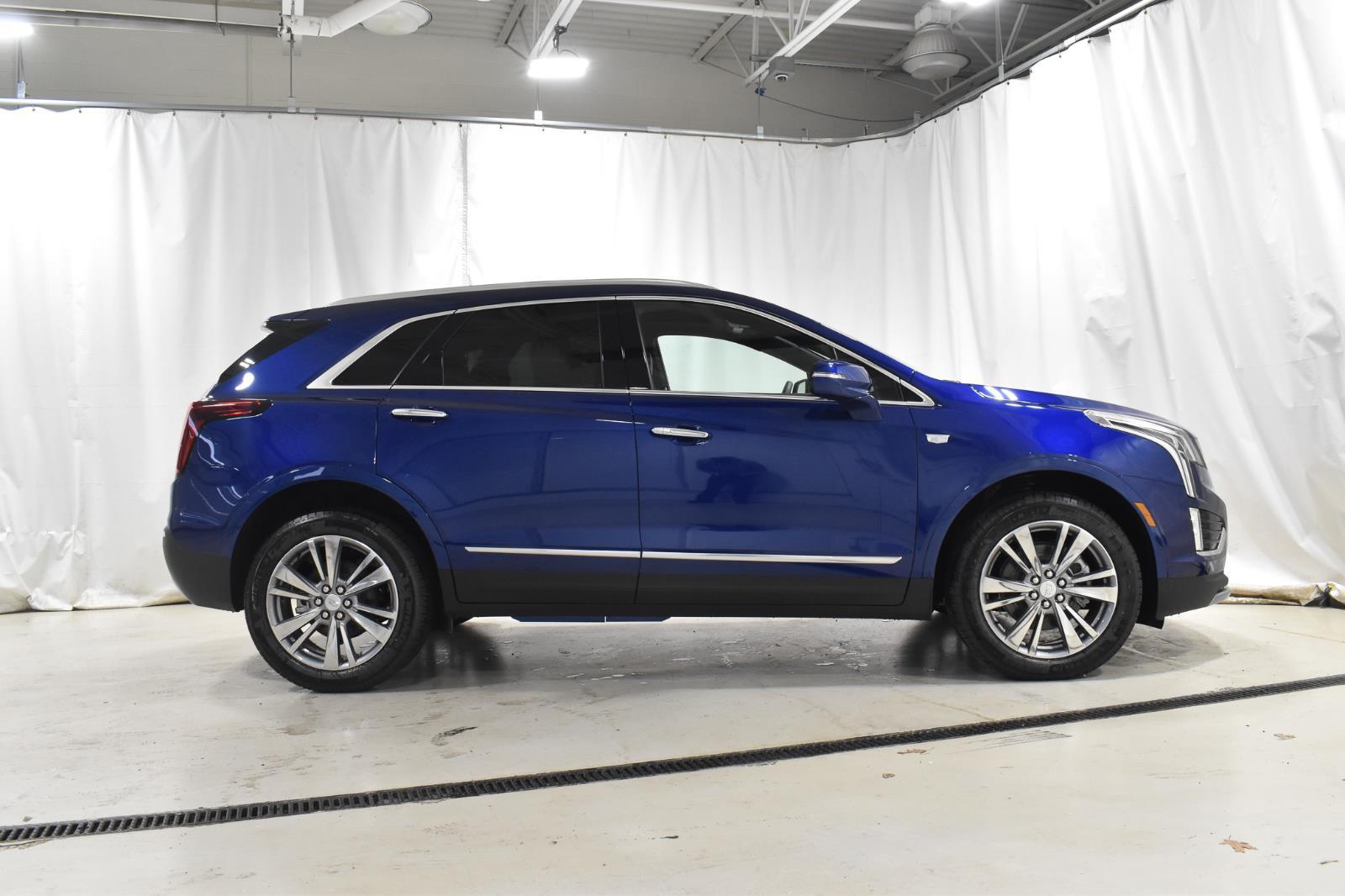 2025 Cadillac XT5 Premium Luxury Image 4 of 20