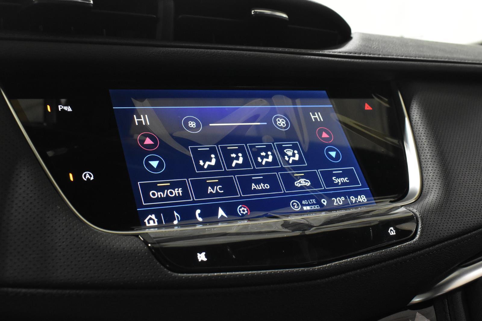 2025 Cadillac XT5 Premium Luxury Image 17 of 20