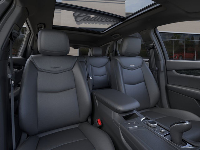 Vehicle image 17 of 25