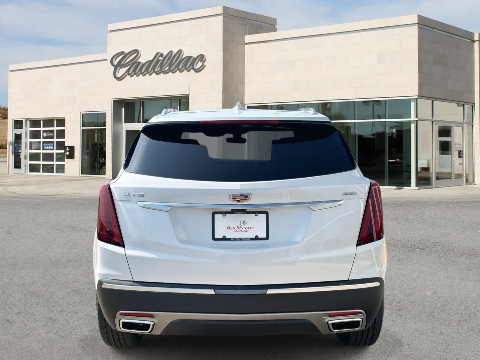2025 Cadillac XT5 Premium Luxury Image 5 of 57