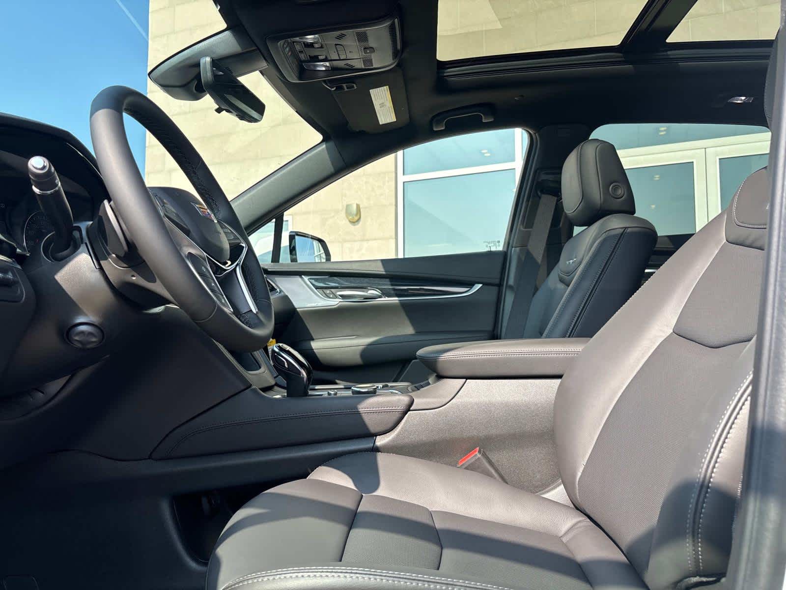 2025 Cadillac XT5 Premium Luxury Image 29 of 57