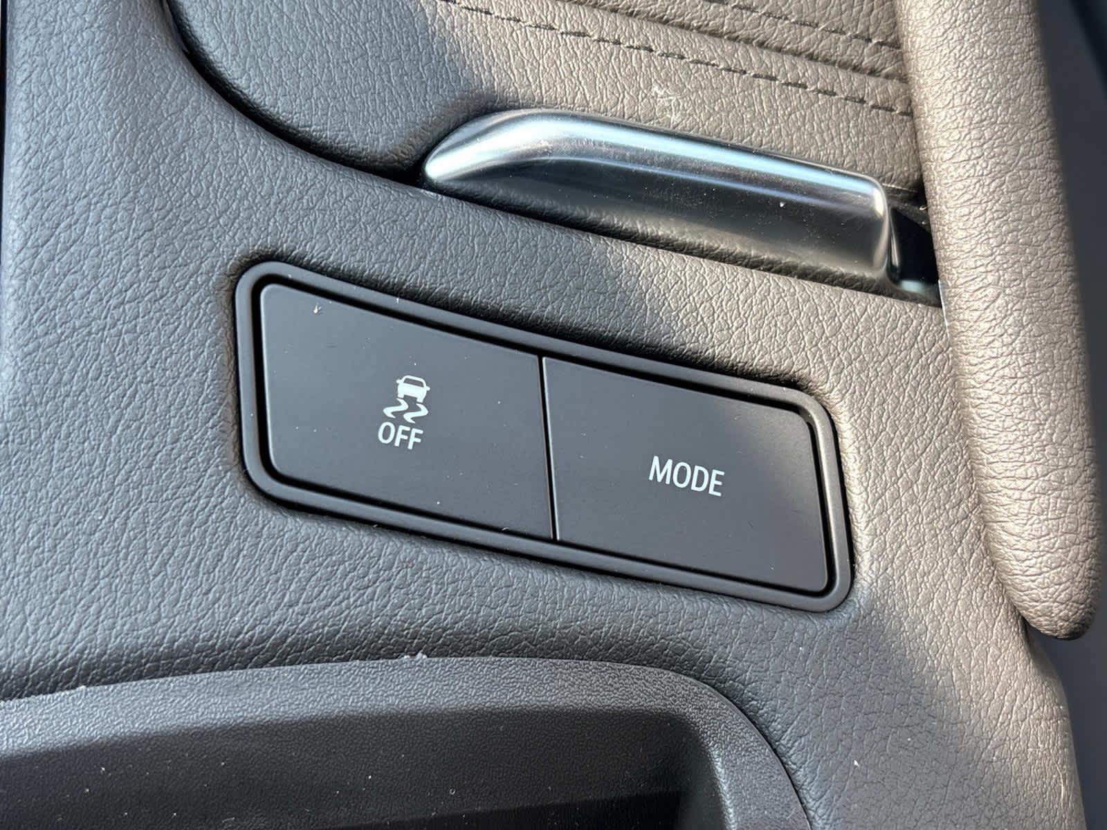 2025 Cadillac XT5 Premium Luxury Image 24 of 57