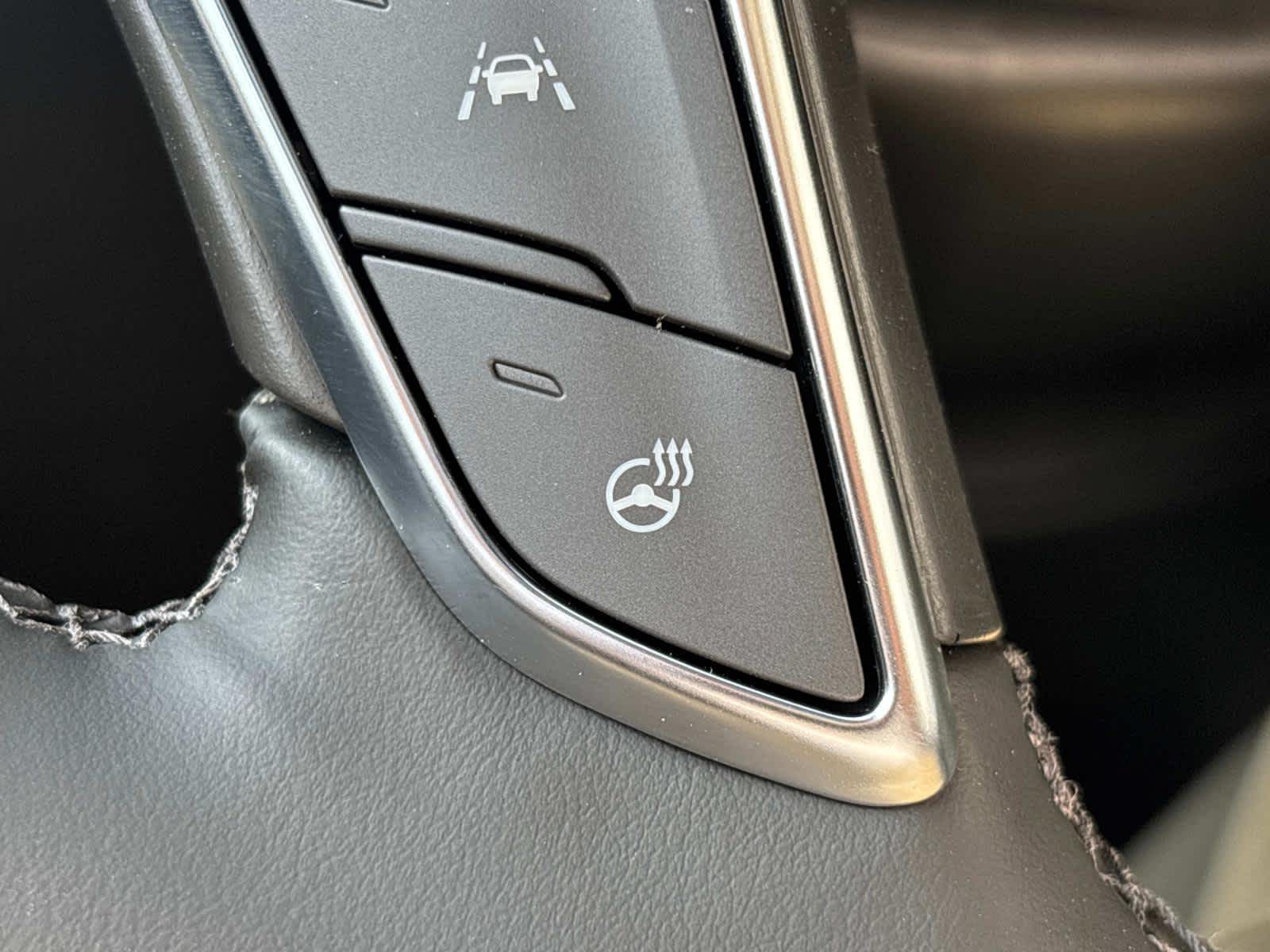 2025 Cadillac XT5 Premium Luxury Image 10 of 57