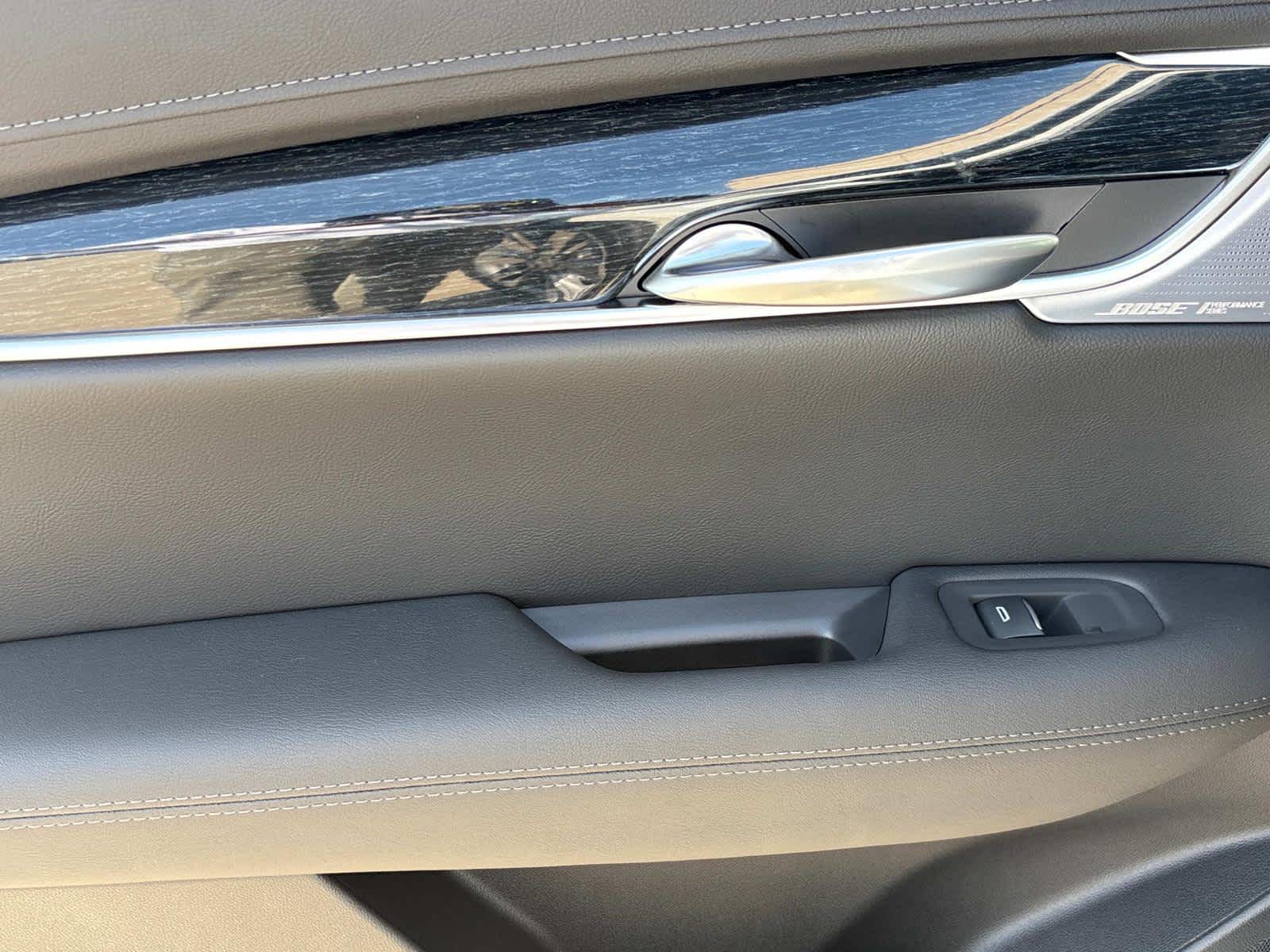 2025 Cadillac XT5 Premium Luxury Image 31 of 57