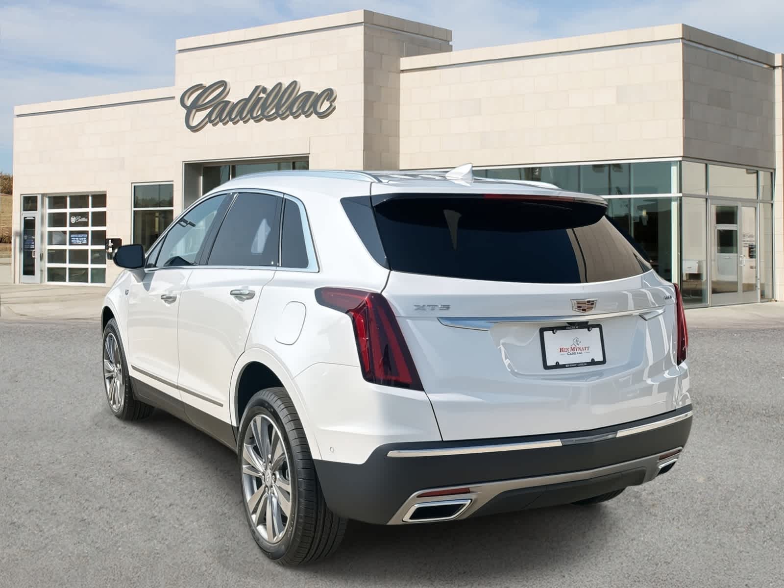 2025 Cadillac XT5 Premium Luxury Image 7 of 57