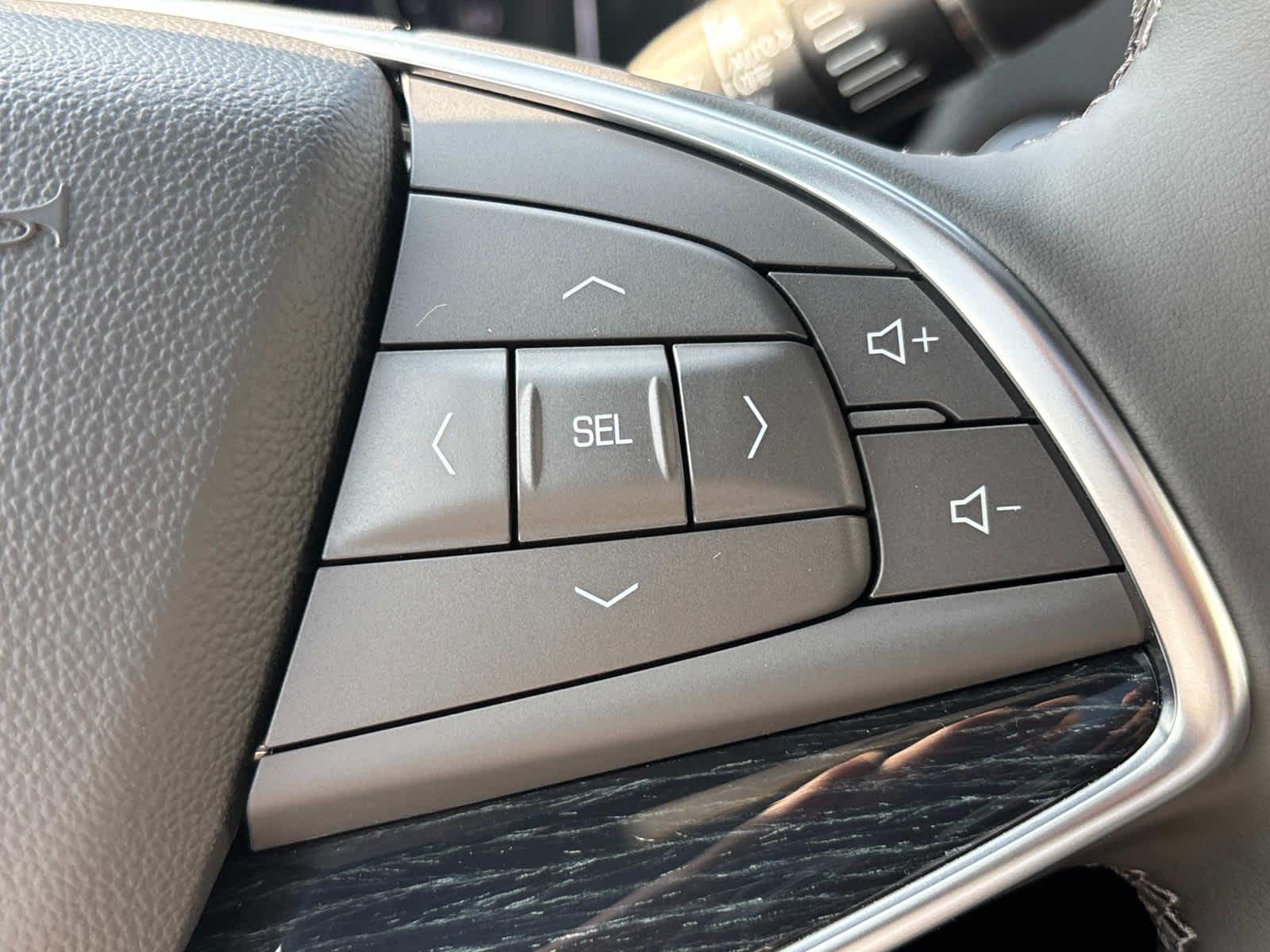 2025 Cadillac XT5 Premium Luxury Image 13 of 57