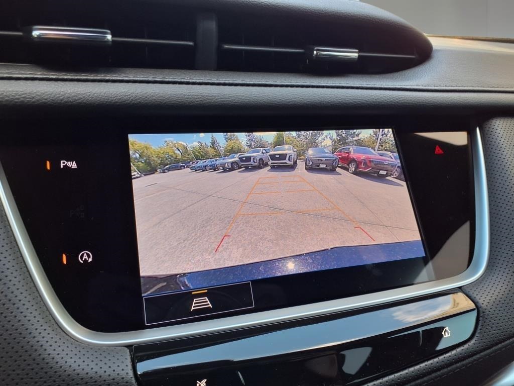 Vehicle image 12 of 15