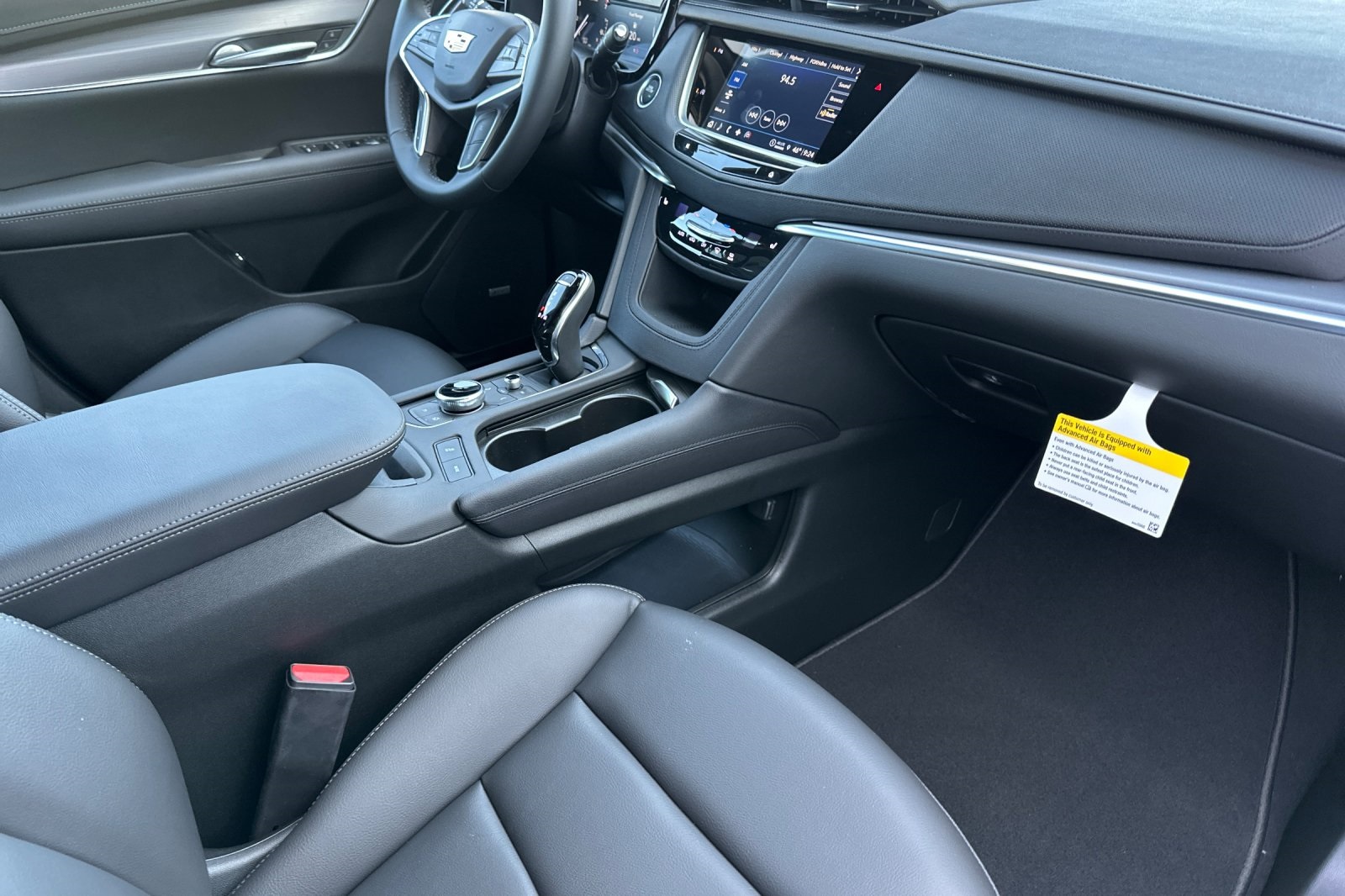 Vehicle image 17 of 32