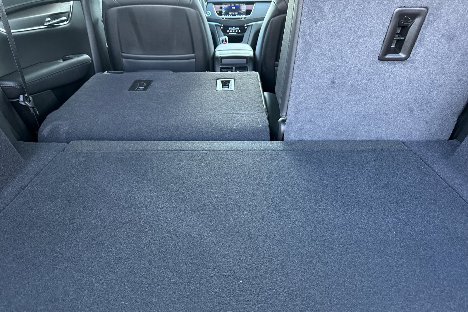 Vehicle image 16 of 32