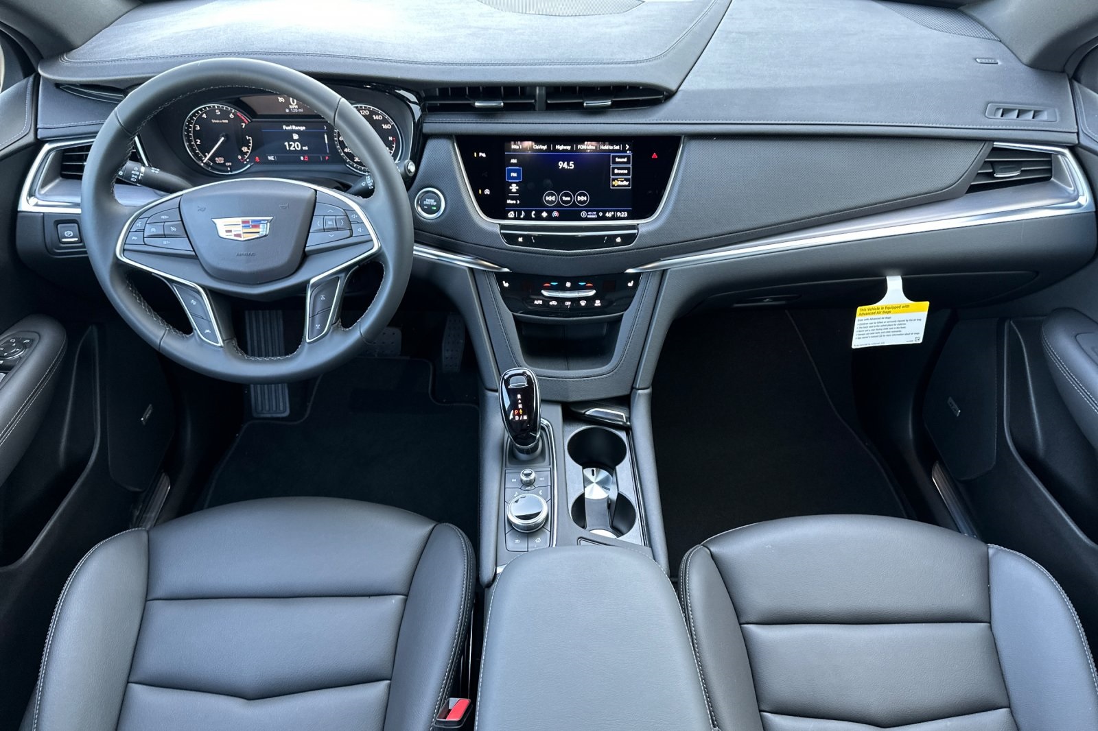 Vehicle image 14 of 32