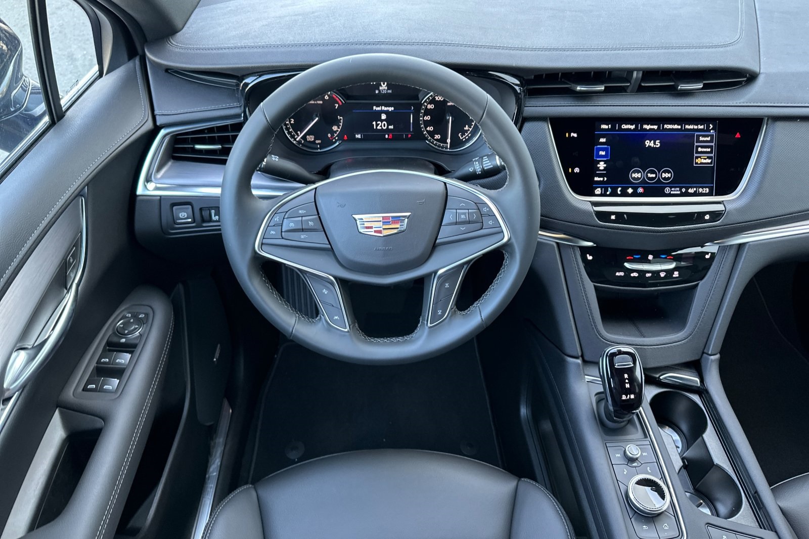Vehicle image 15 of 32