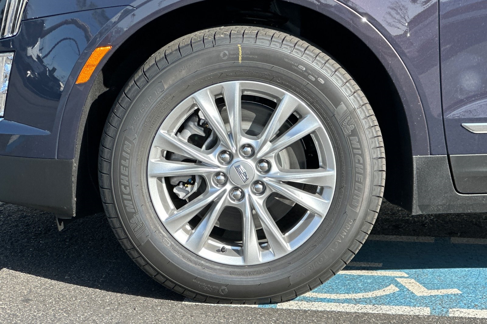 Vehicle image 29 of 32