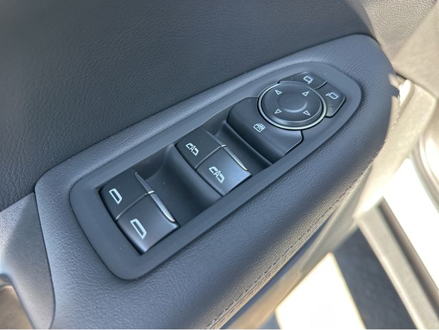 2025 Cadillac XT5 Luxury Image 27 of 37