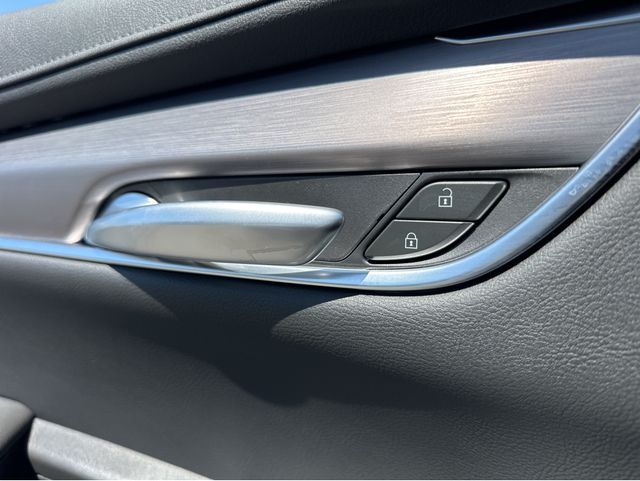 2025 Cadillac XT5 Luxury Image 24 of 37