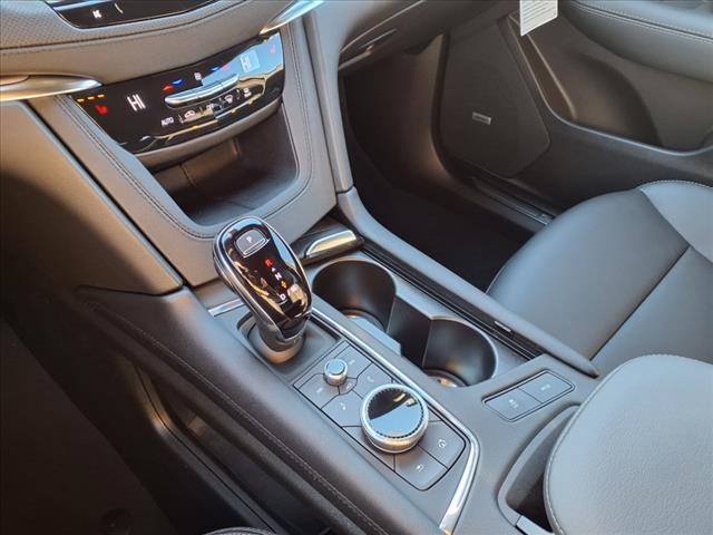 Vehicle image 14 of 15