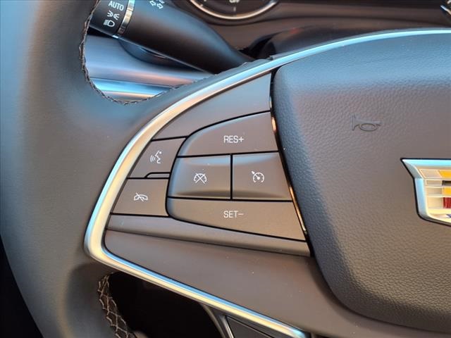 Vehicle image 10 of 15