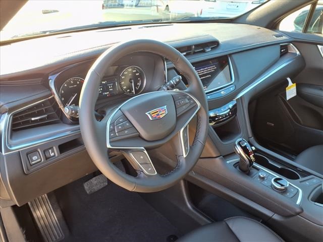 Vehicle image 7 of 15