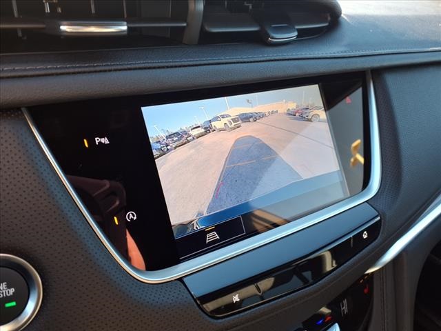 Vehicle image 13 of 15
