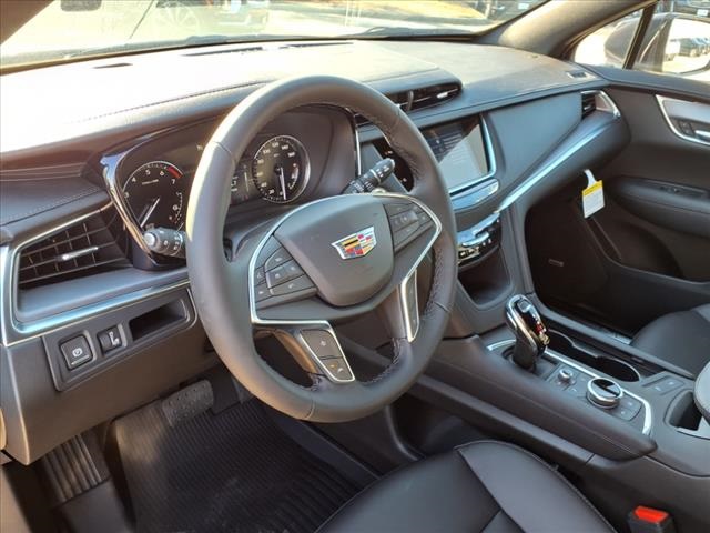 Vehicle image 7 of 15