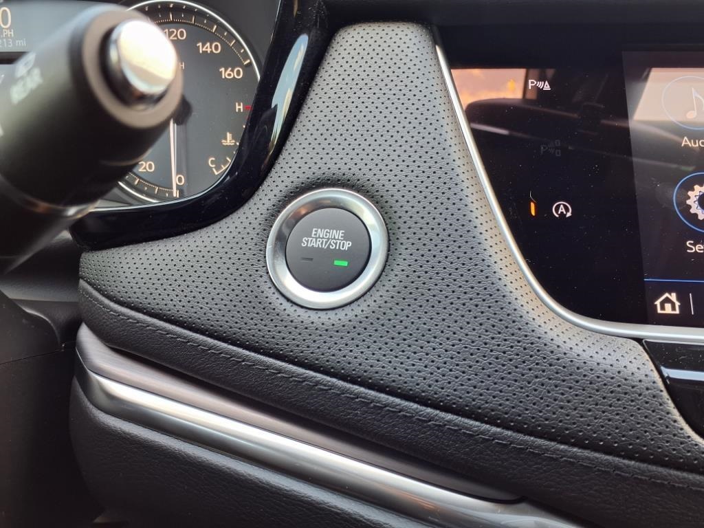 Vehicle image 11 of 15