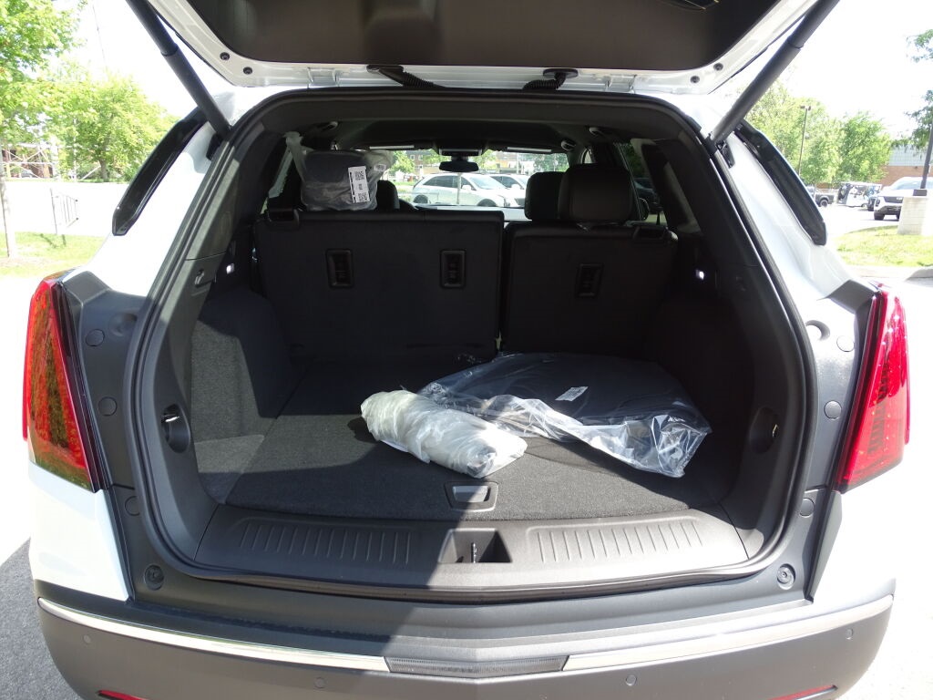 Vehicle image 16 of 39