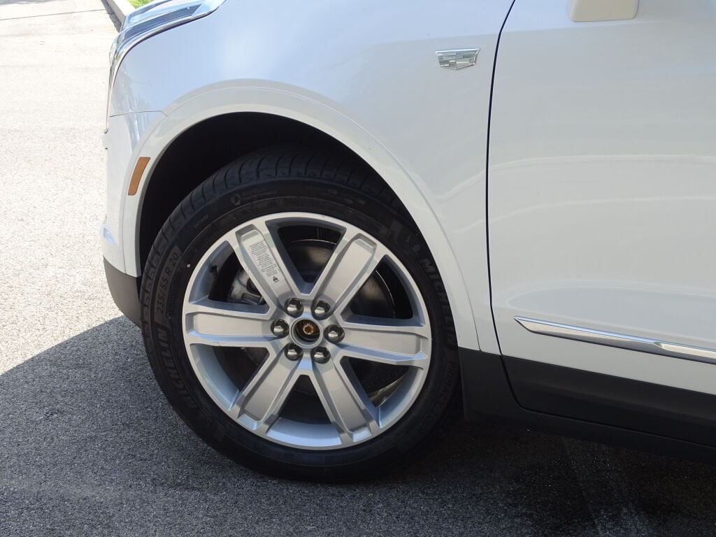 Vehicle image 14 of 39