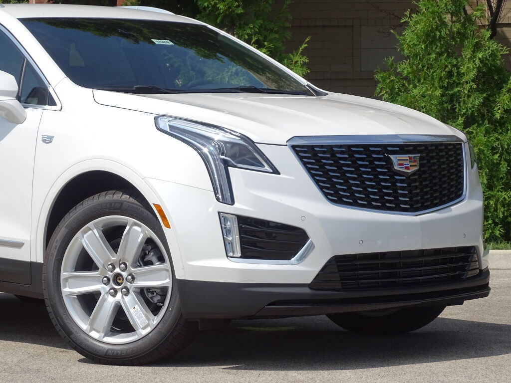 Vehicle image 4 of 39
