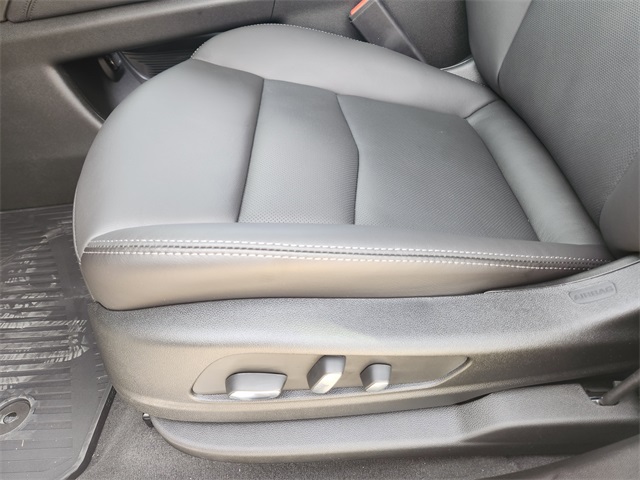 2025 Cadillac XT5 Premium Luxury Image 23 of 25