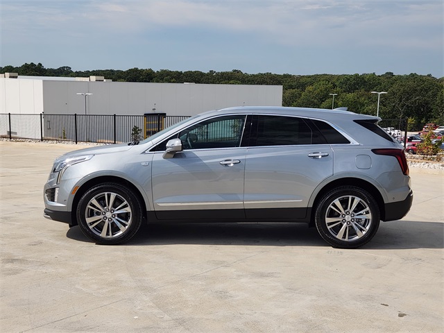 2025 Cadillac XT5 Premium Luxury Image 5 of 25