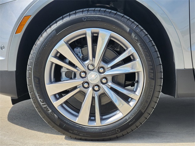 2025 Cadillac XT5 Premium Luxury Image 7 of 25