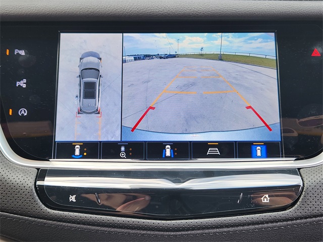 2025 Cadillac XT5 Premium Luxury Image 17 of 25