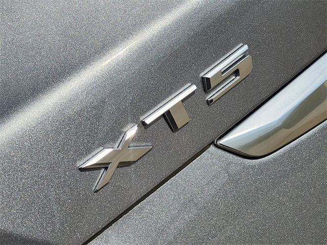 2025 Cadillac XT5 Premium Luxury Image 21 of 25