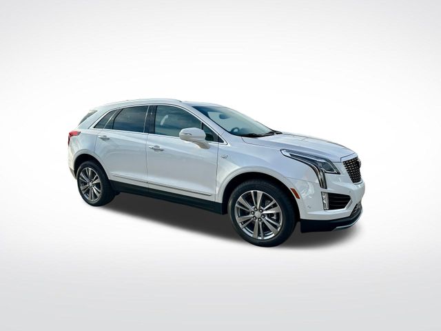 2025 Cadillac XT5 Premium Luxury Image 3 of 39