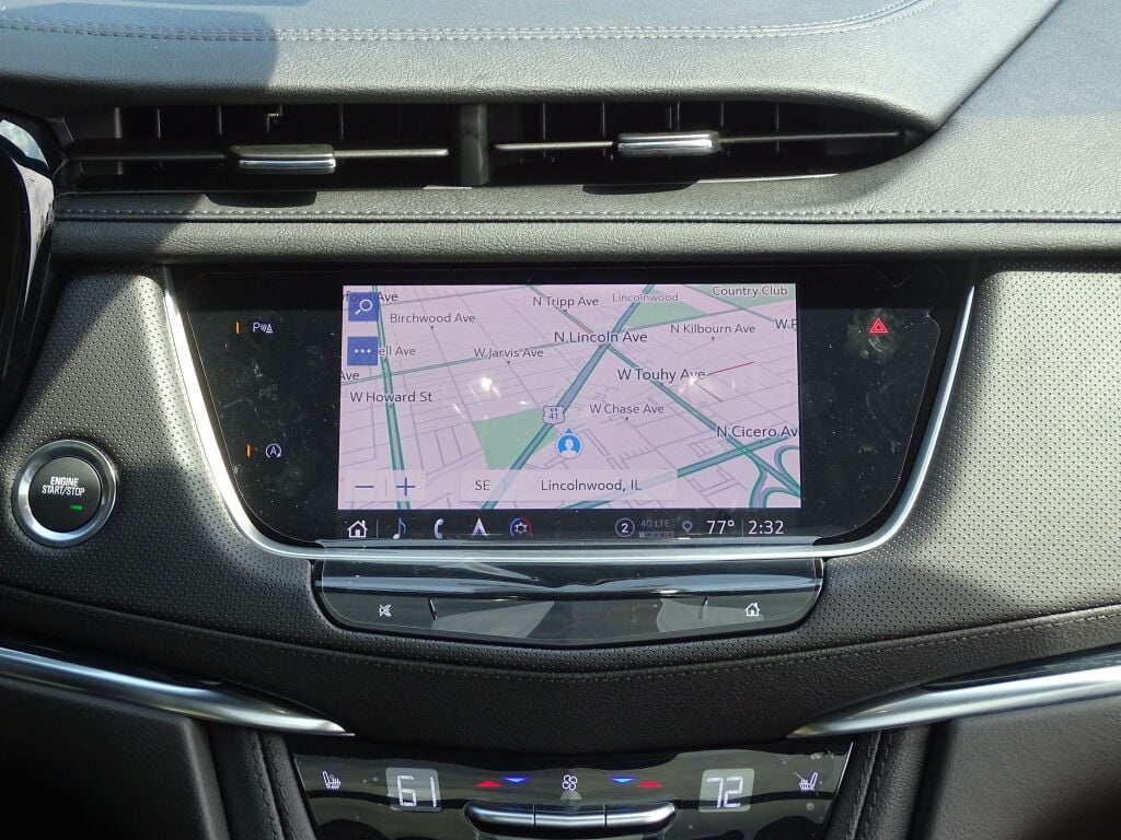 Vehicle image 25 of 37