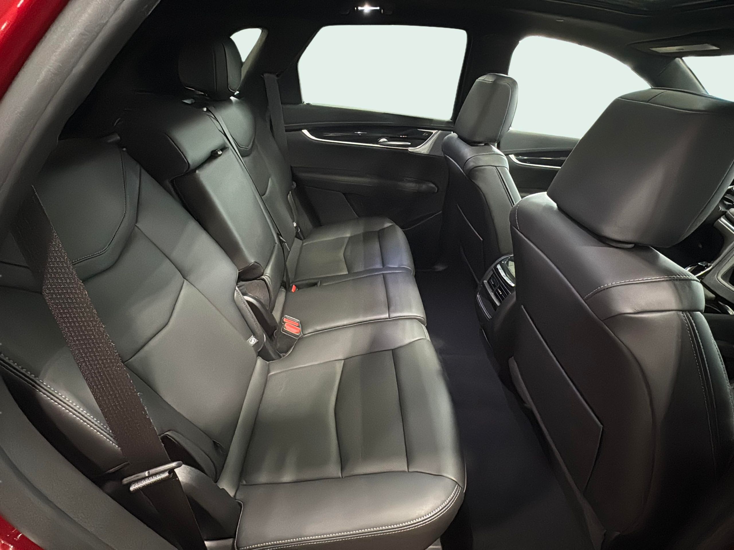 Vehicle image 15 of 32